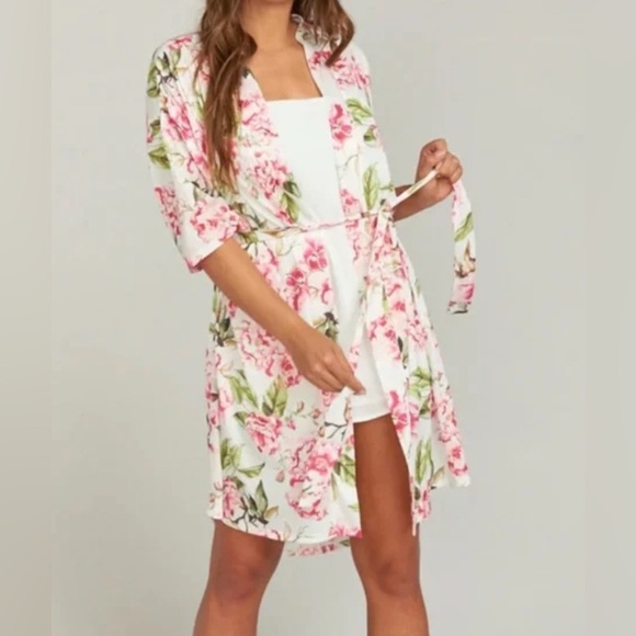 Show Me Your MuMu Pink Floral Brie Robe Sz One Size - Picture 11 of 11